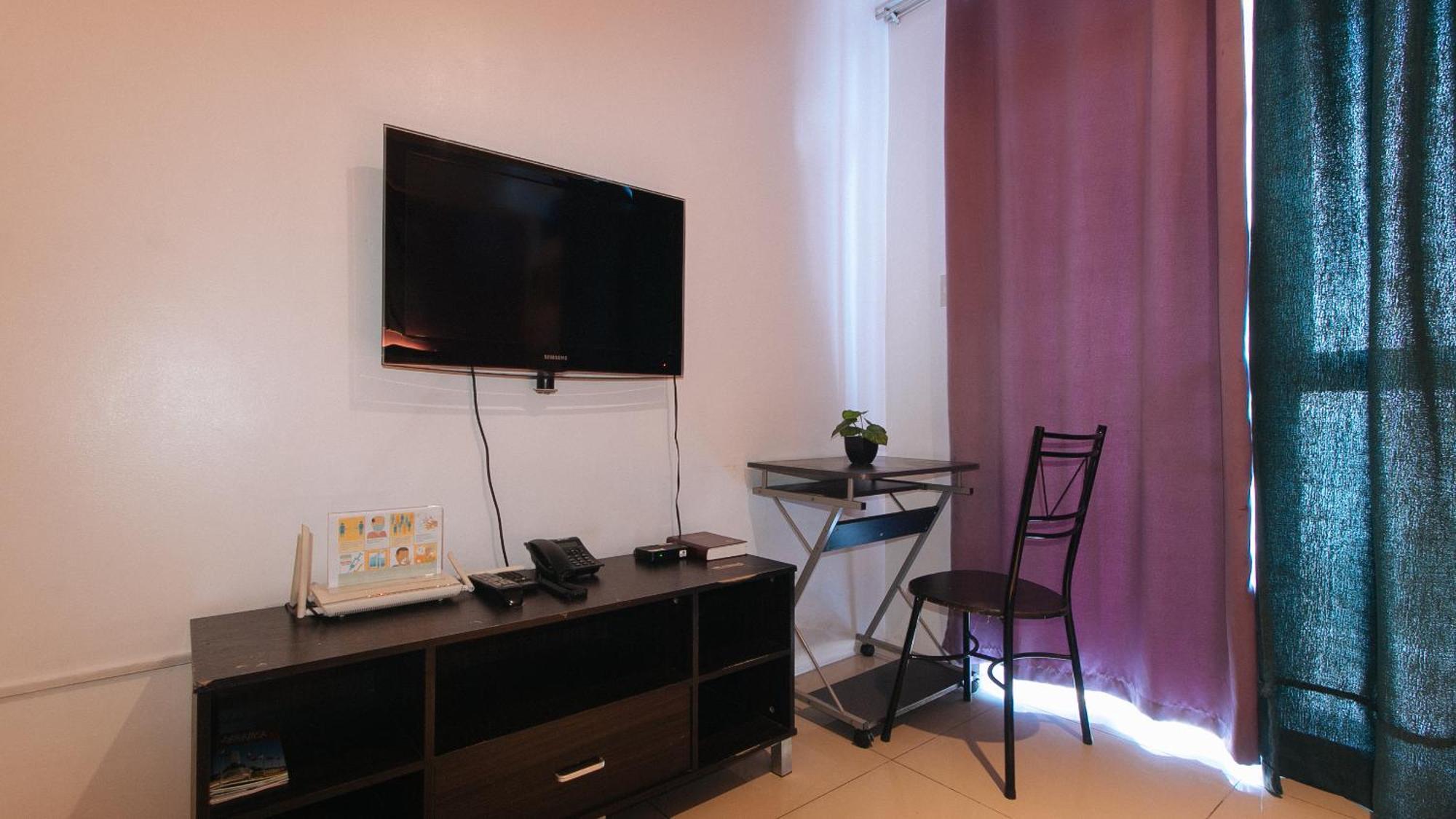 Reddoorz @ Melbourne Suites Makati Makati City Extérieur photo