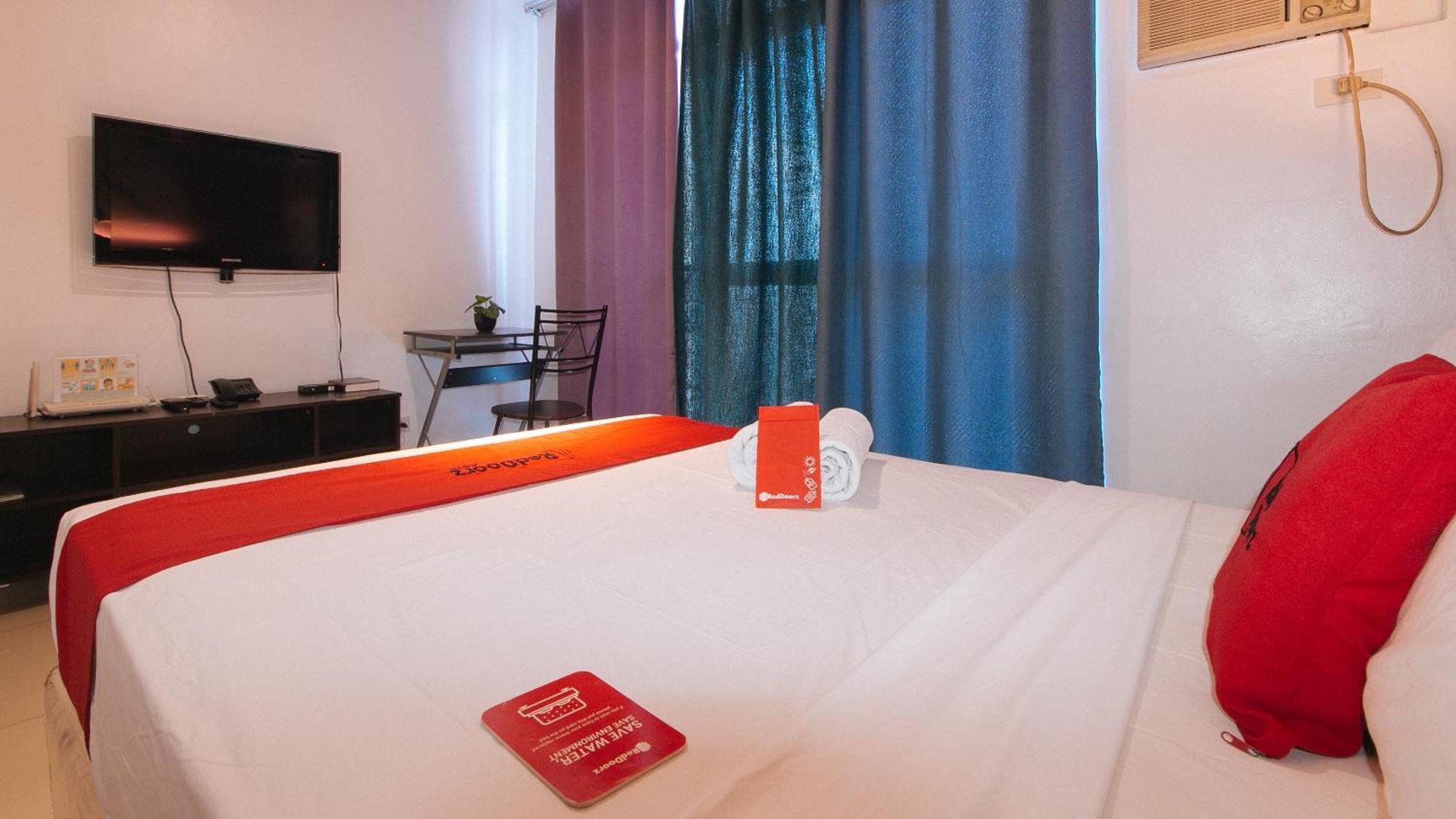 Reddoorz @ Melbourne Suites Makati Makati City Extérieur photo
