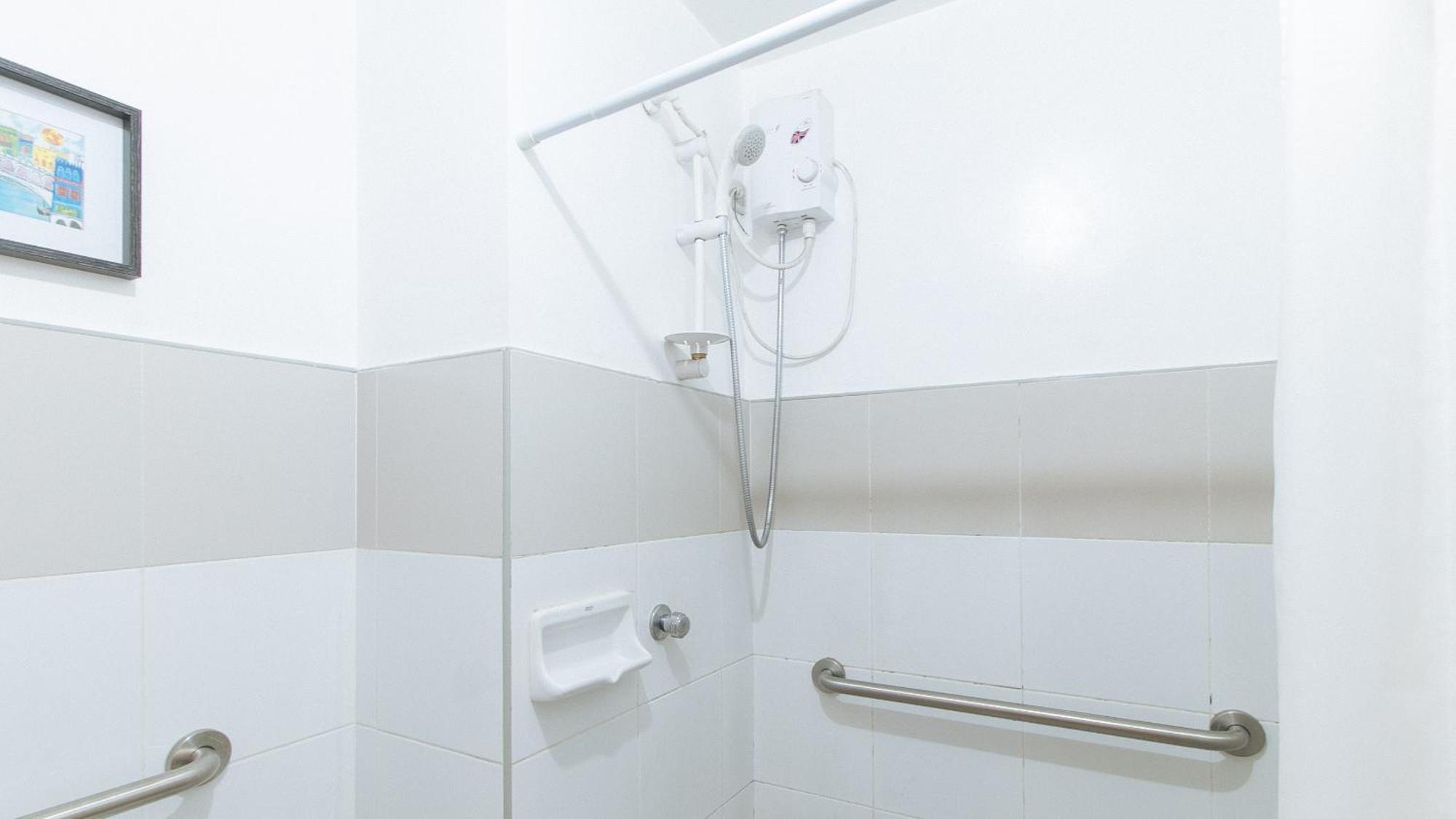Reddoorz @ Melbourne Suites Makati Makati City Extérieur photo